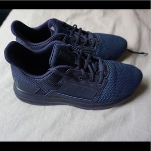 Puma Sneakers
